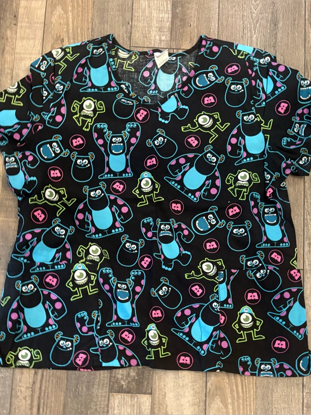 Scrub top